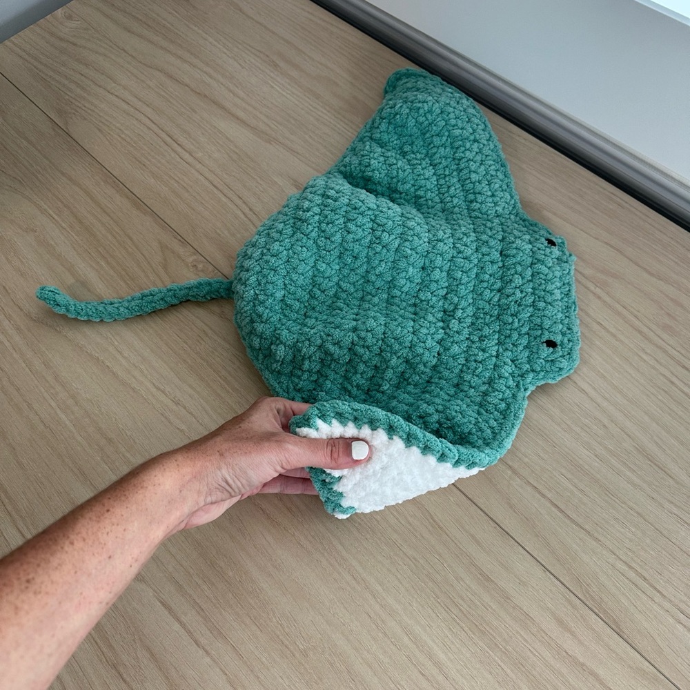 Crochet stingray plushy